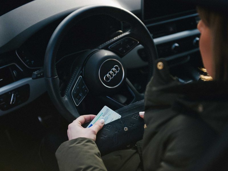 Boete-nu-5 rijbewijs kwijt